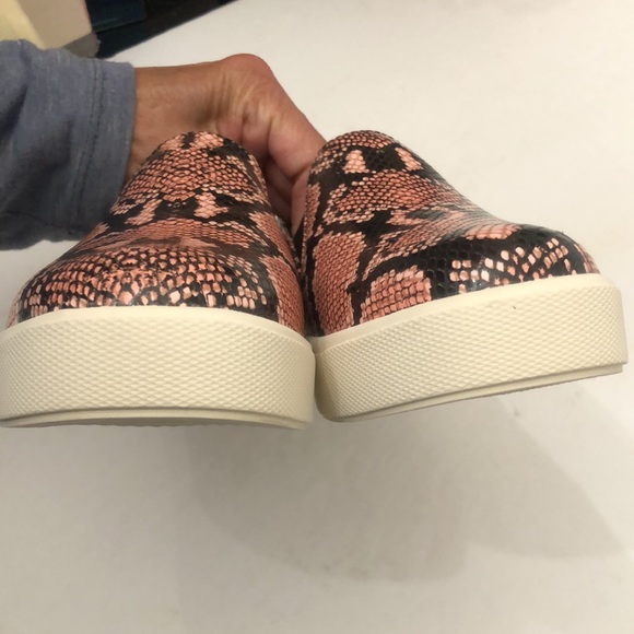 COLE HAAN GRANDPRO SPECTATOR SLIP- ON SNEAKERS  WOMENS SIZE 7.5 - Picture 7 of 15